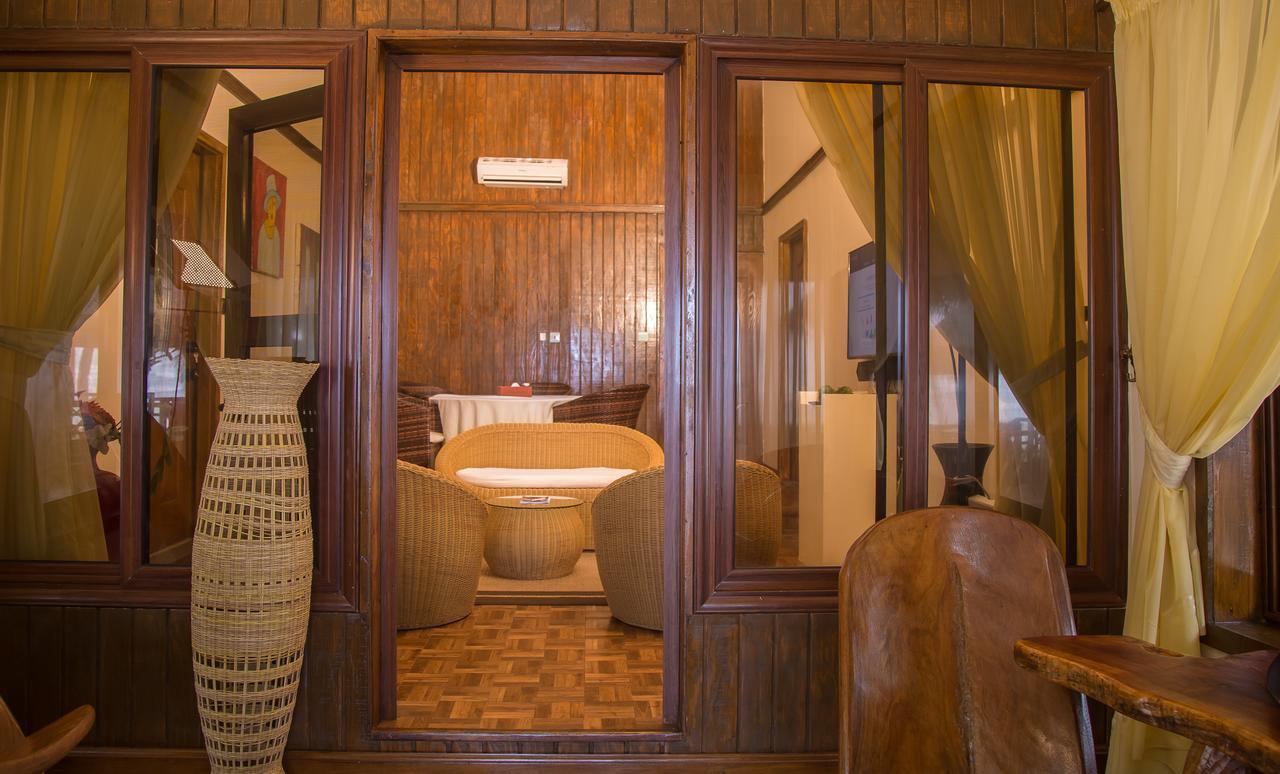 Maaha Beach Resort Anochi Exterior foto