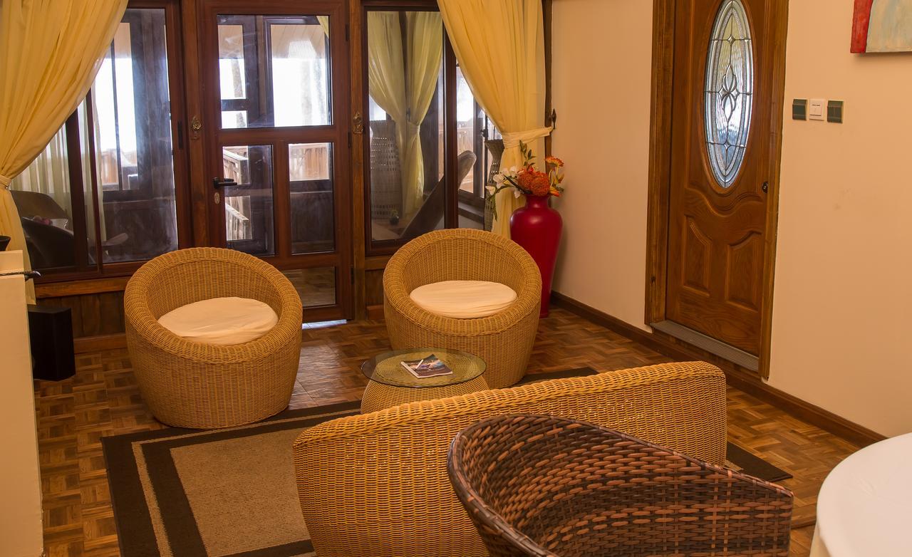 Maaha Beach Resort Anochi Exterior foto